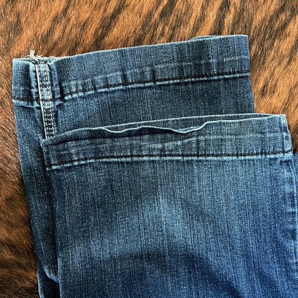 SOLD Ariat Trouser Jeans Size 27L - Picture 3 of 7